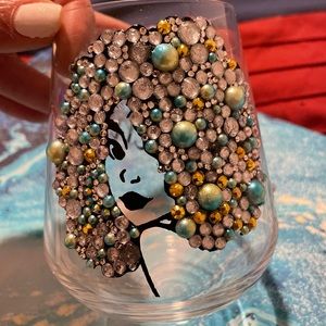 Handmade Blinked out beautiful queen diamonds shining